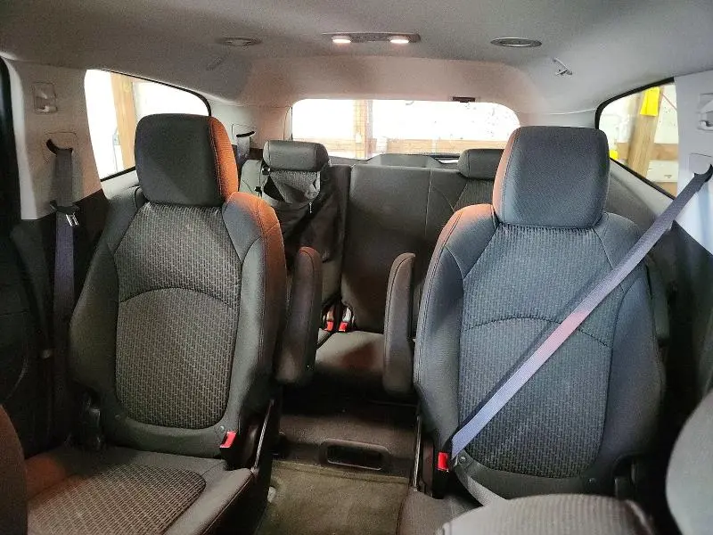2012 CHEVROLET TRAVERSE LT  