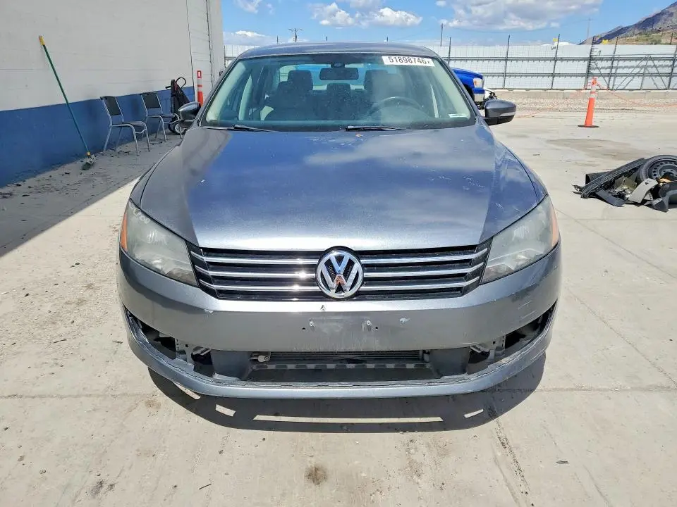 2014 VOLKSWAGEN PASSAT S  