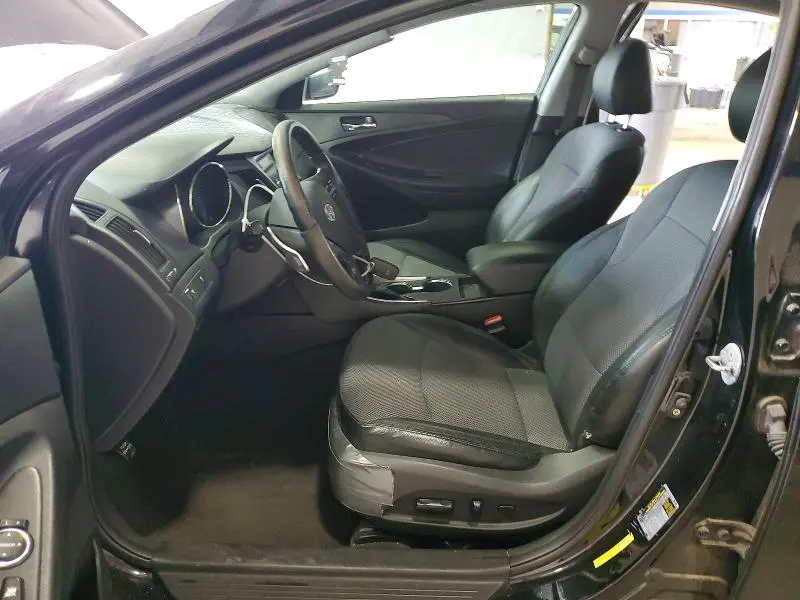 2011 HYUNDAI SONATA SE  
