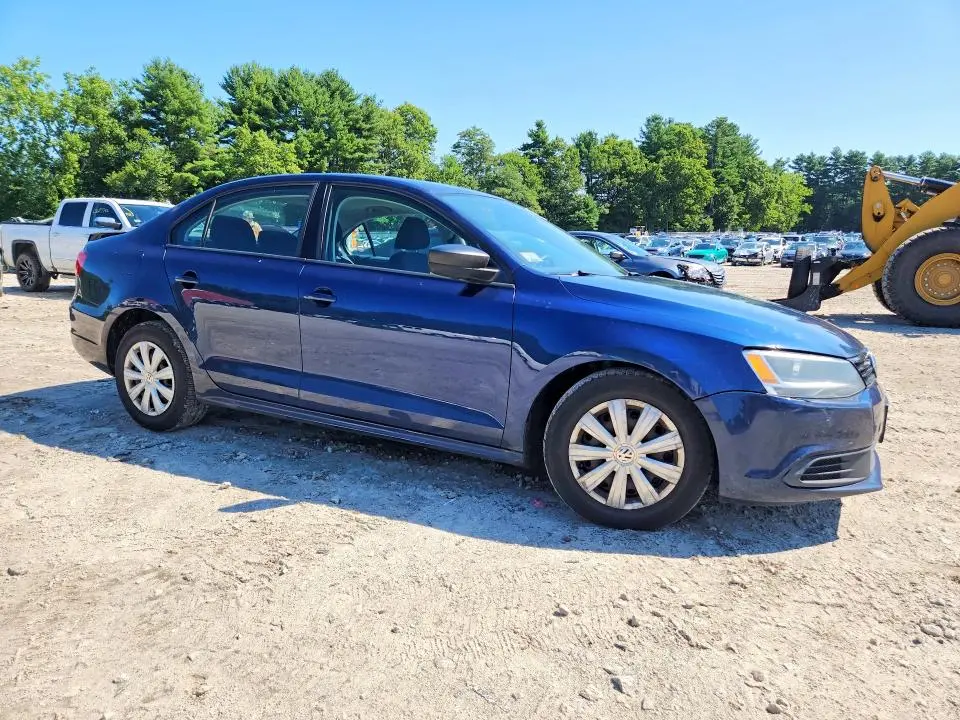 2012 VOLKSWAGEN JETTA BASE  