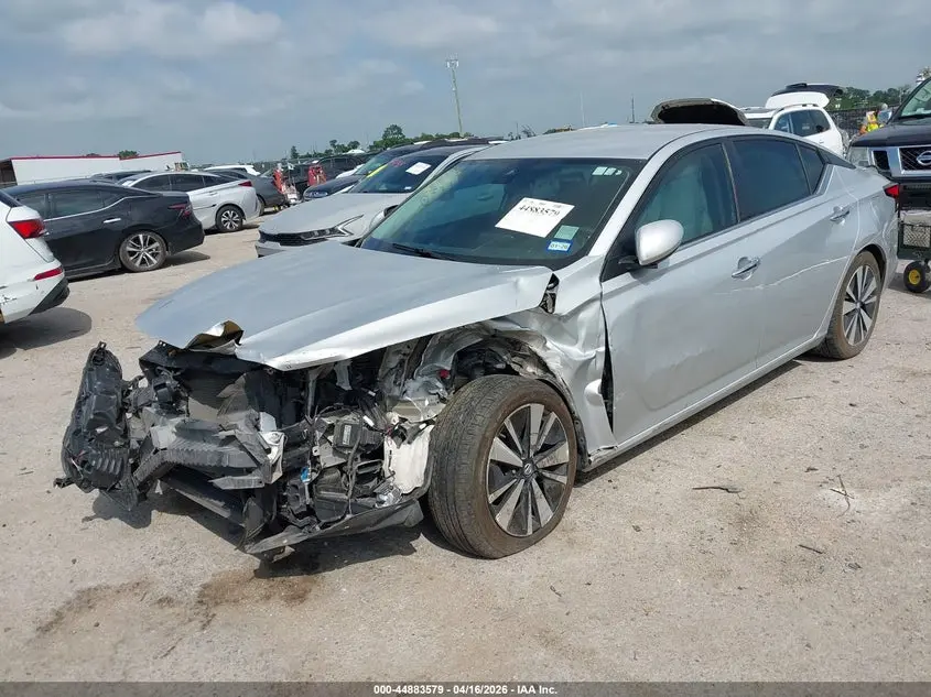 2021 NISSAN ALTIMA SV FWD