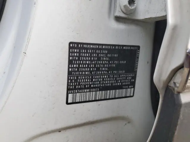 2021 VOLKSWAGEN TIGUAN SE  