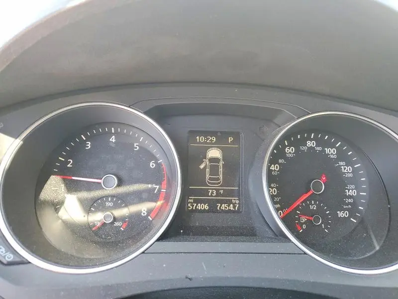 2017 VOLKSWAGEN JETTA SE  