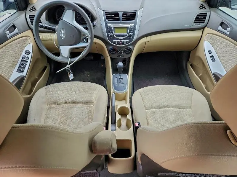 2013 HYUNDAI ACCENT GLS  