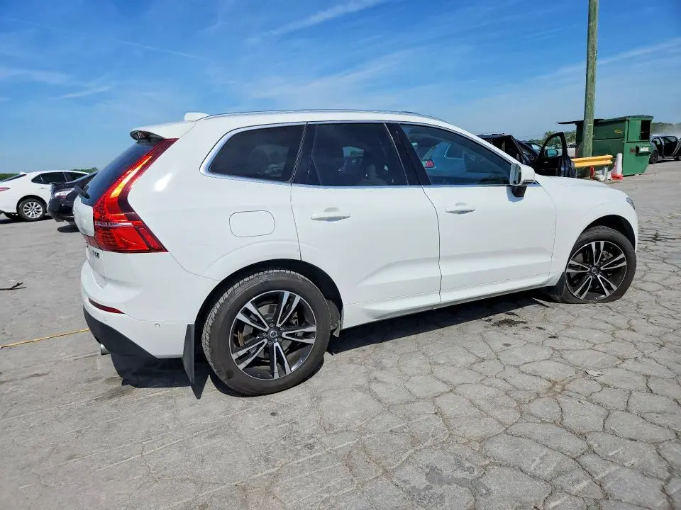 2018 VOLVO XC60 T6 MOMENTUM  