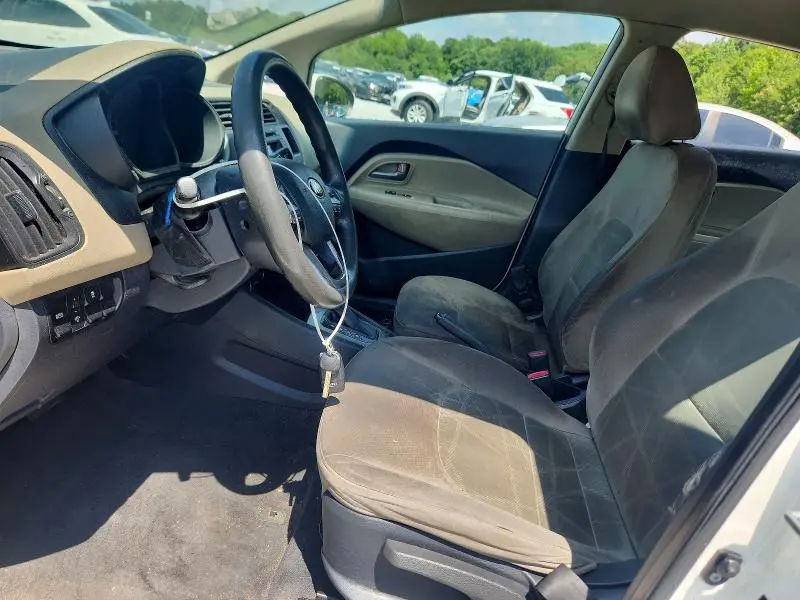 2015 KIA RIO LX  