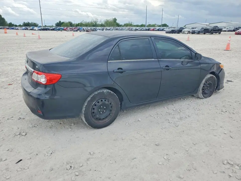 2013 TOYOTA COROLLA LE  