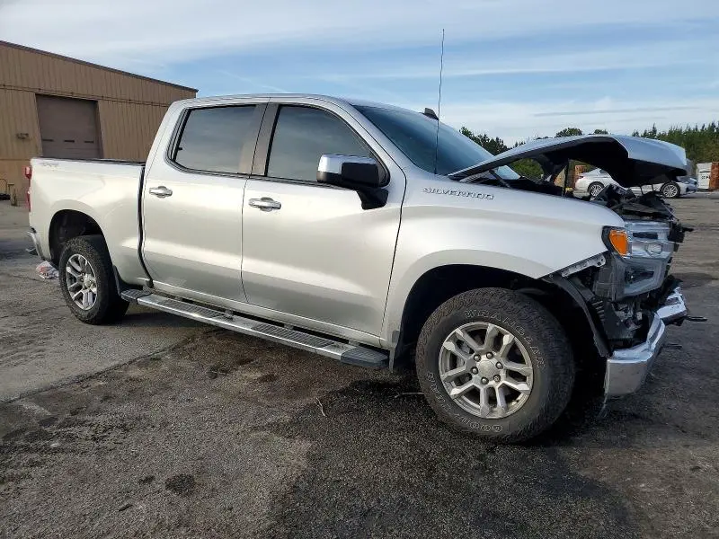 2022 CHEVROLET SILVERADO K1500 LT  