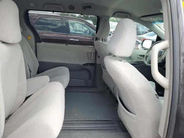 2012 TOYOTA SIENNA LE  