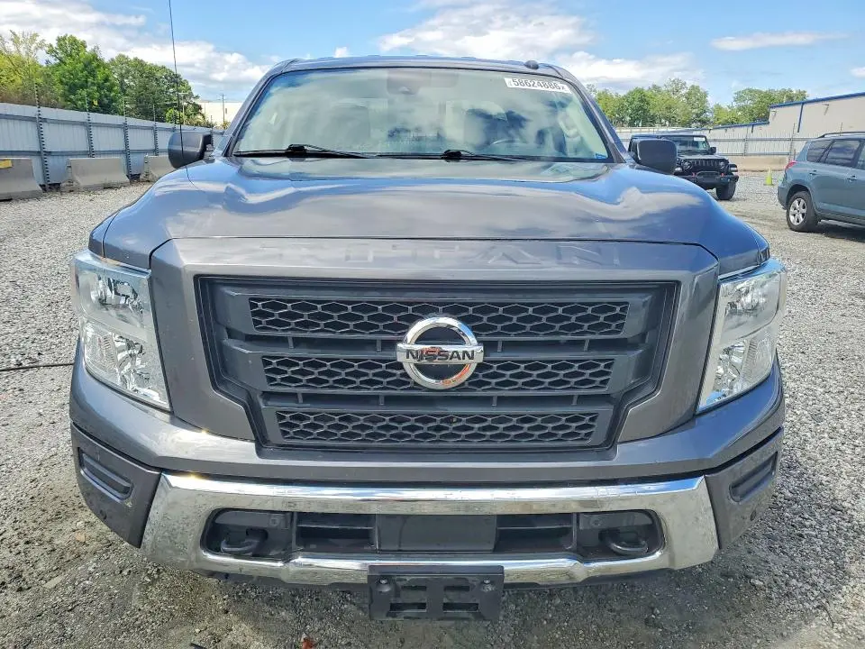 2021 NISSAN TITAN SV  