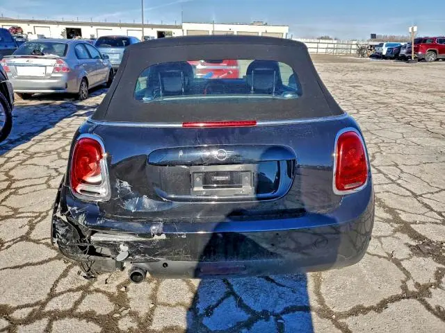 2019 MINI COOPER   