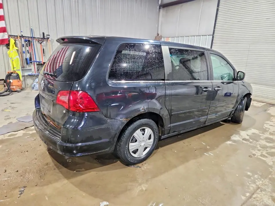 2012 VOLKSWAGEN ROUTAN S  