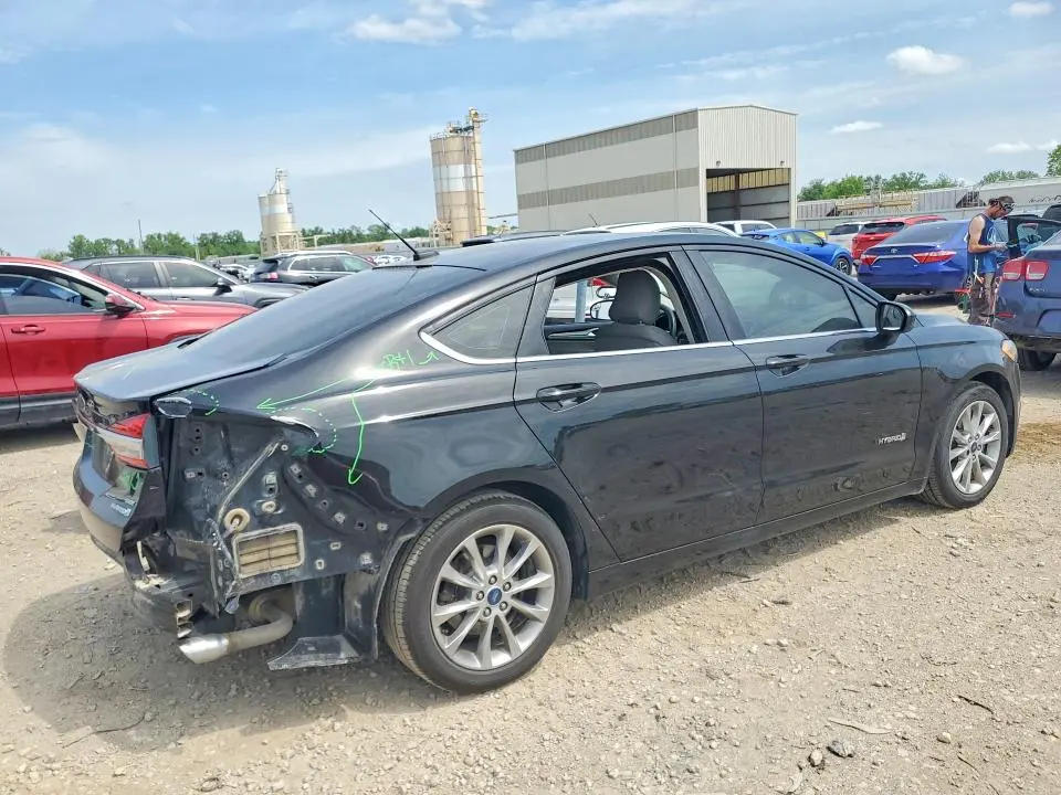 2017 FORD FUSION SE HYBRID  