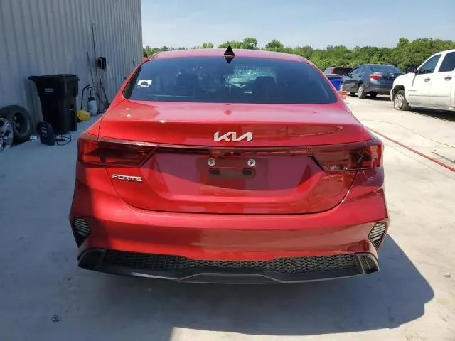 2023 KIA FORTE LX  