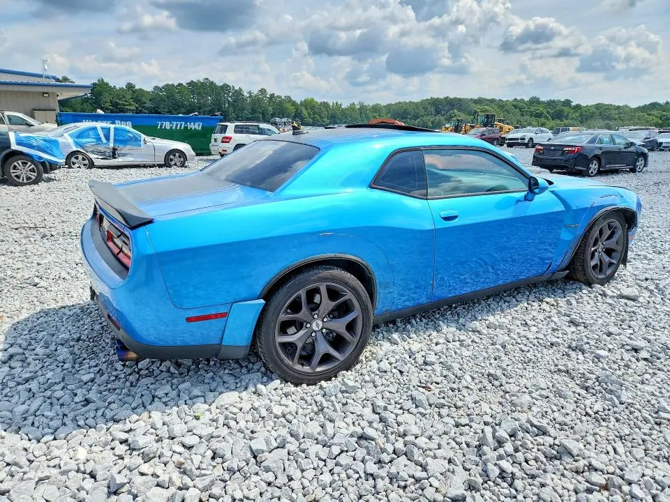 2015 DODGE CHALLENGER SXT  