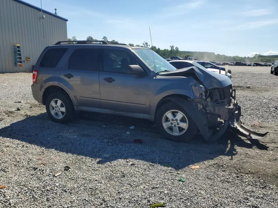 2010 FORD ESCAPE XLT  
