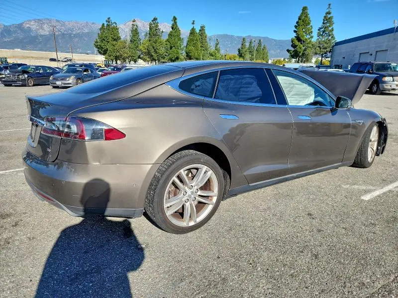 2015 TESLA MODEL S   