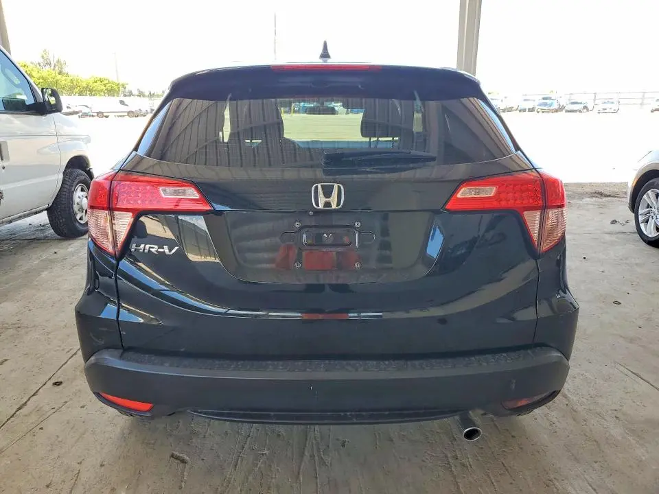 2017 HONDA HR-V LX  