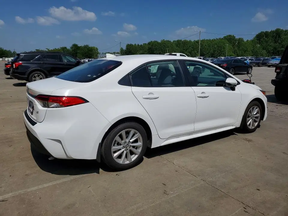 2026 TOYOTA COROLLA LE  