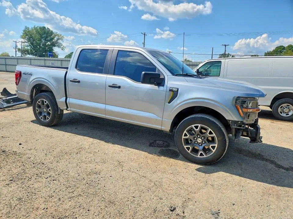 2024 FORD F150 STX  