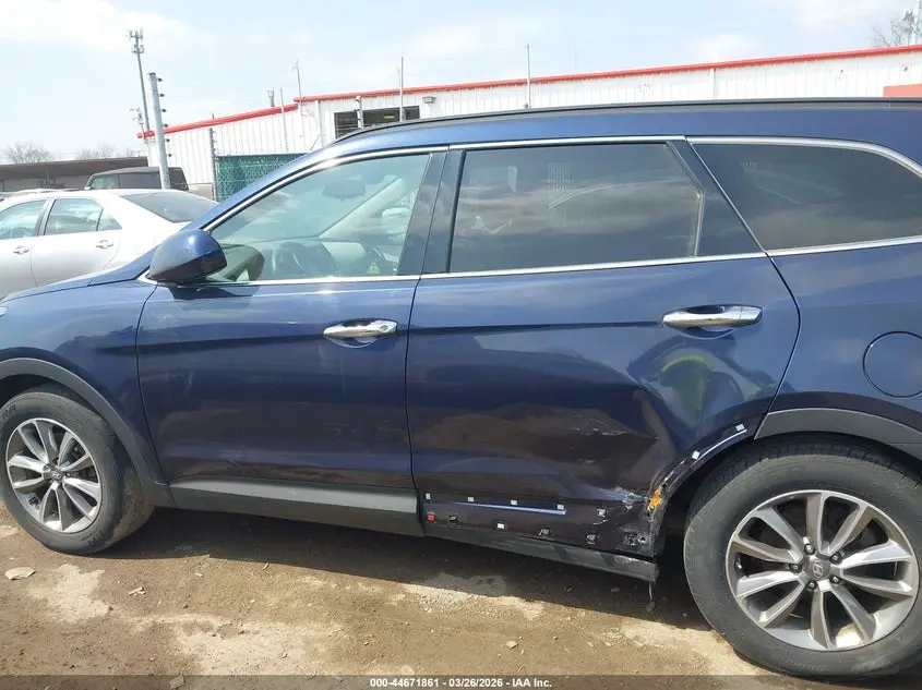 2017 HYUNDAI SANTA FE SE