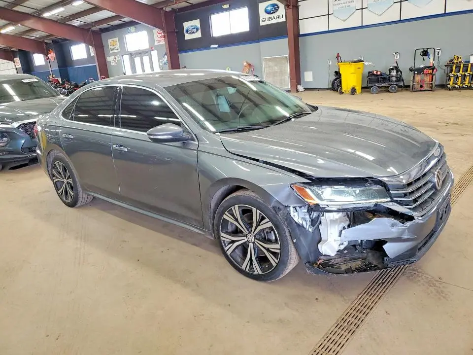 2021 VOLKSWAGEN PASSAT SE  