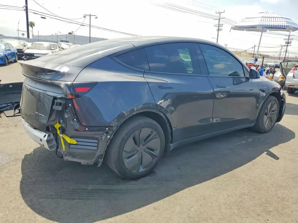 2026 TESLA MODEL Y   