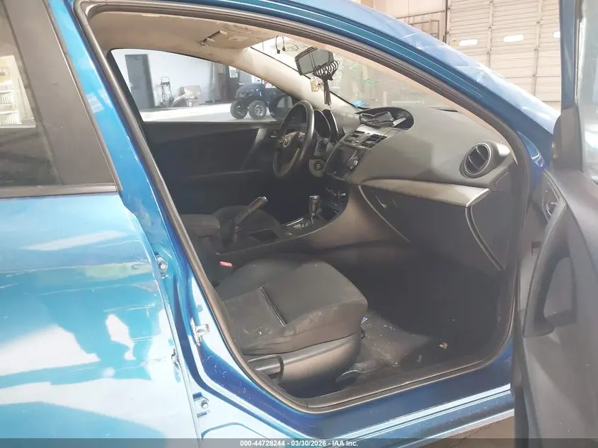 2012 MAZDA MAZDA3  