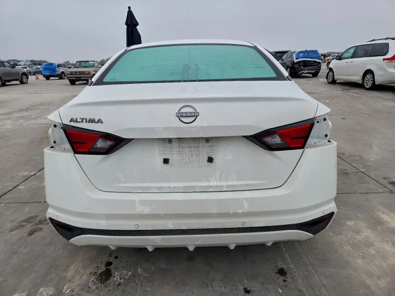 2024 NISSAN ALTIMA S  