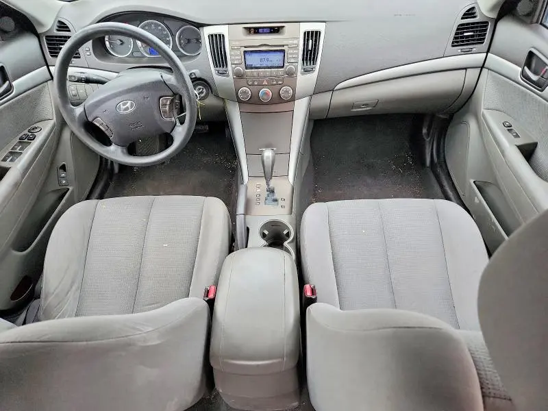 2010 HYUNDAI SONATA GLS  