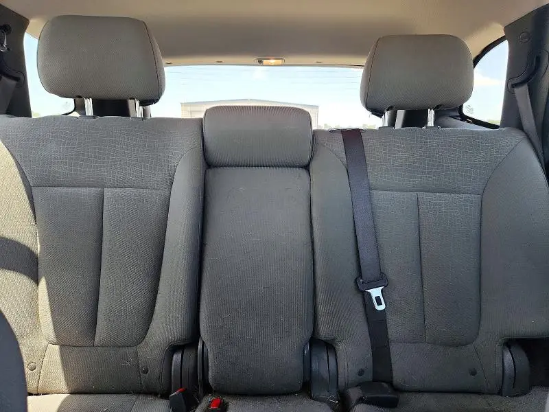 2011 HYUNDAI SANTA FE GLS  