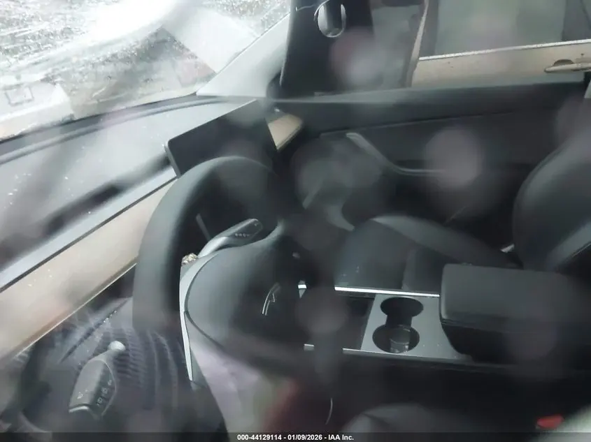 2022 TESLA MODEL Y LONG RANGE DUAL MOTOR ALL-WHEEL DRIVE