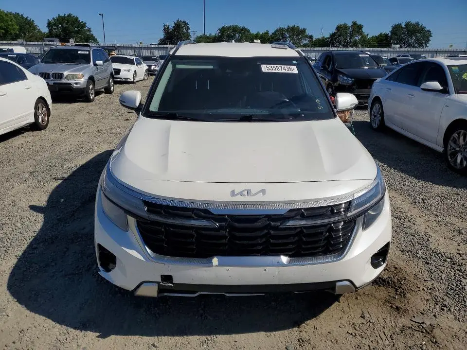 2024 KIA SELTOS S  