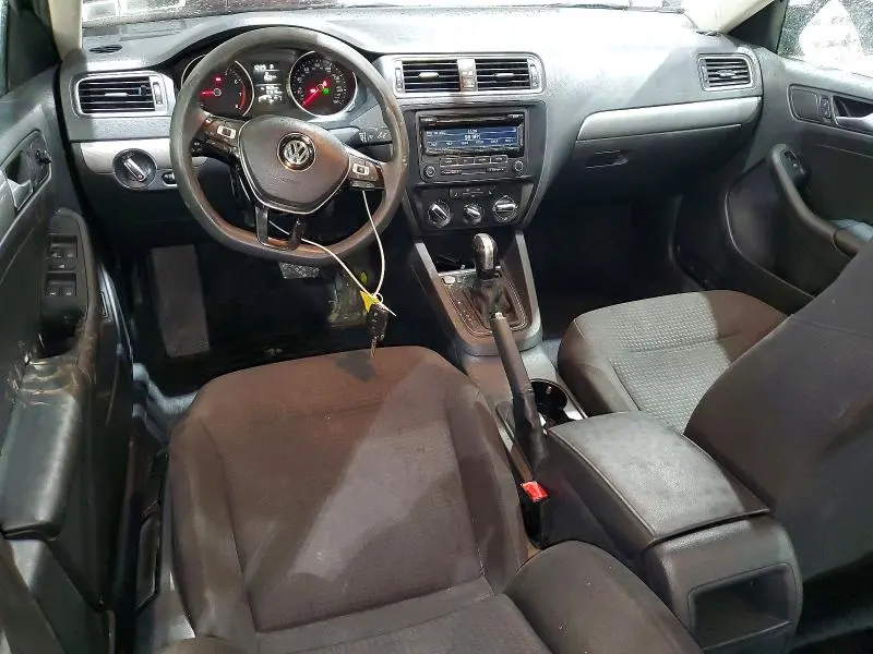 2015 VOLKSWAGEN JETTA SE  