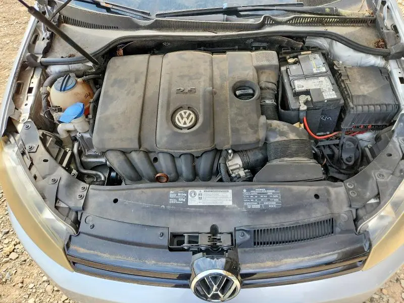 2010 VOLKSWAGEN GOLF   