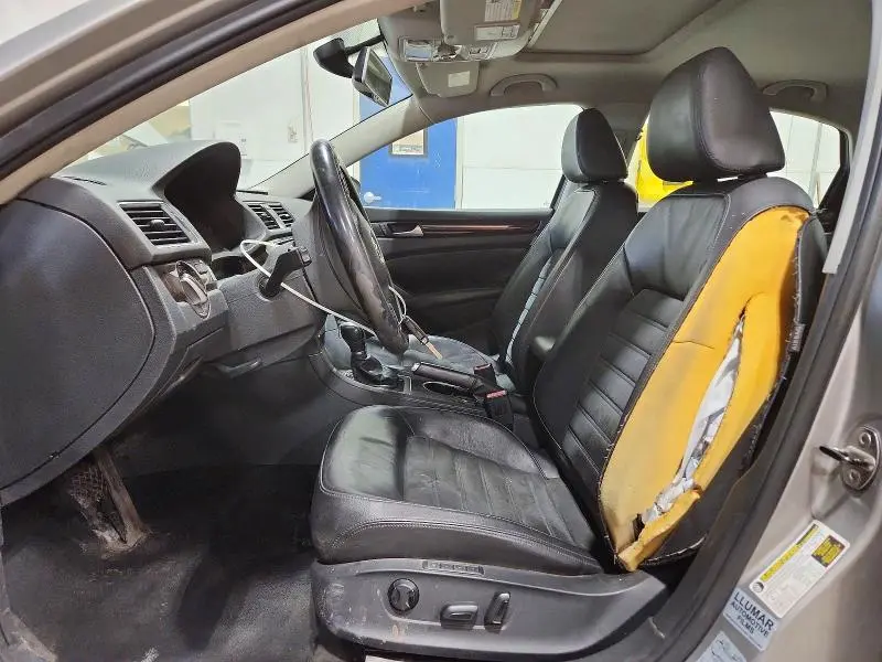 2014 VOLKSWAGEN PASSAT SEL  