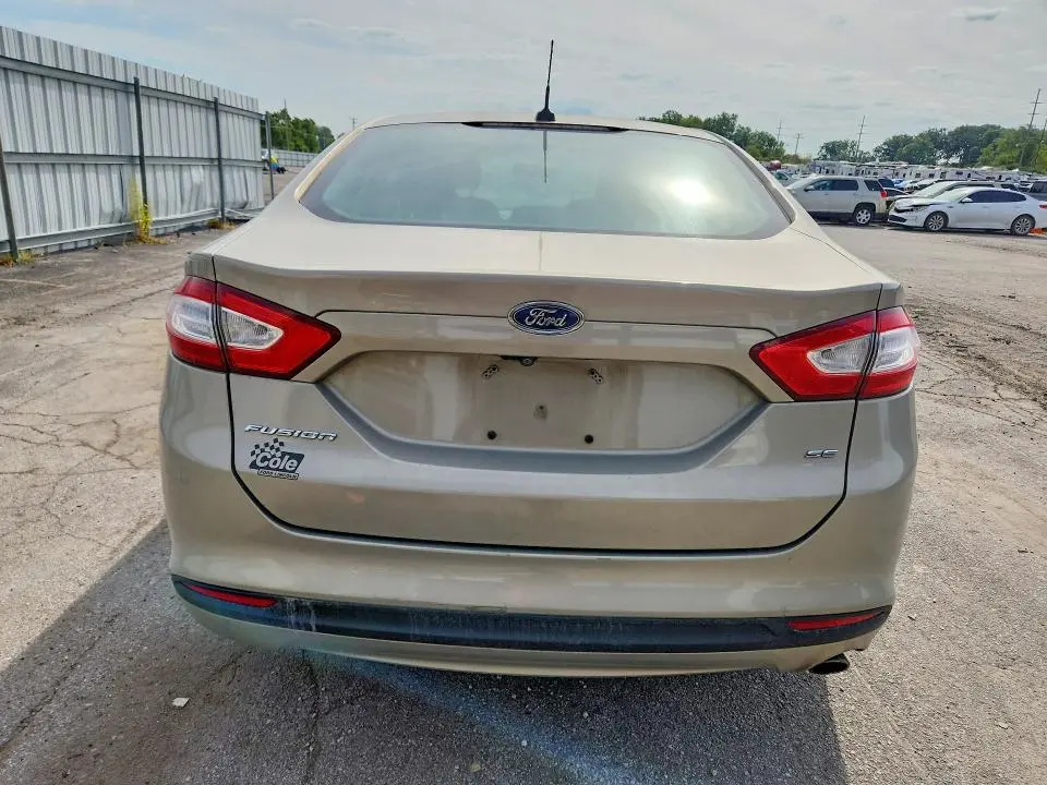 2015 FORD FUSION SE  