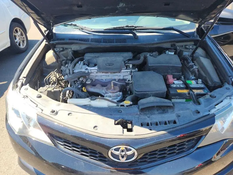 2012 TOYOTA CAMRY SE  
