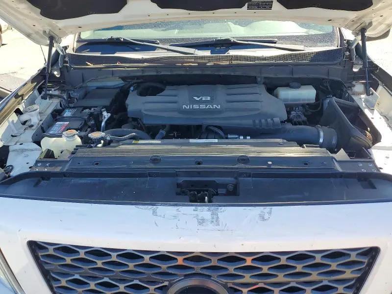 2017 NISSAN TITAN   