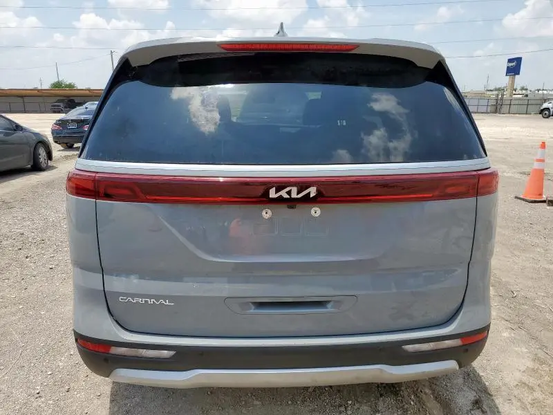 2024 KIA CARNIVAL EX  