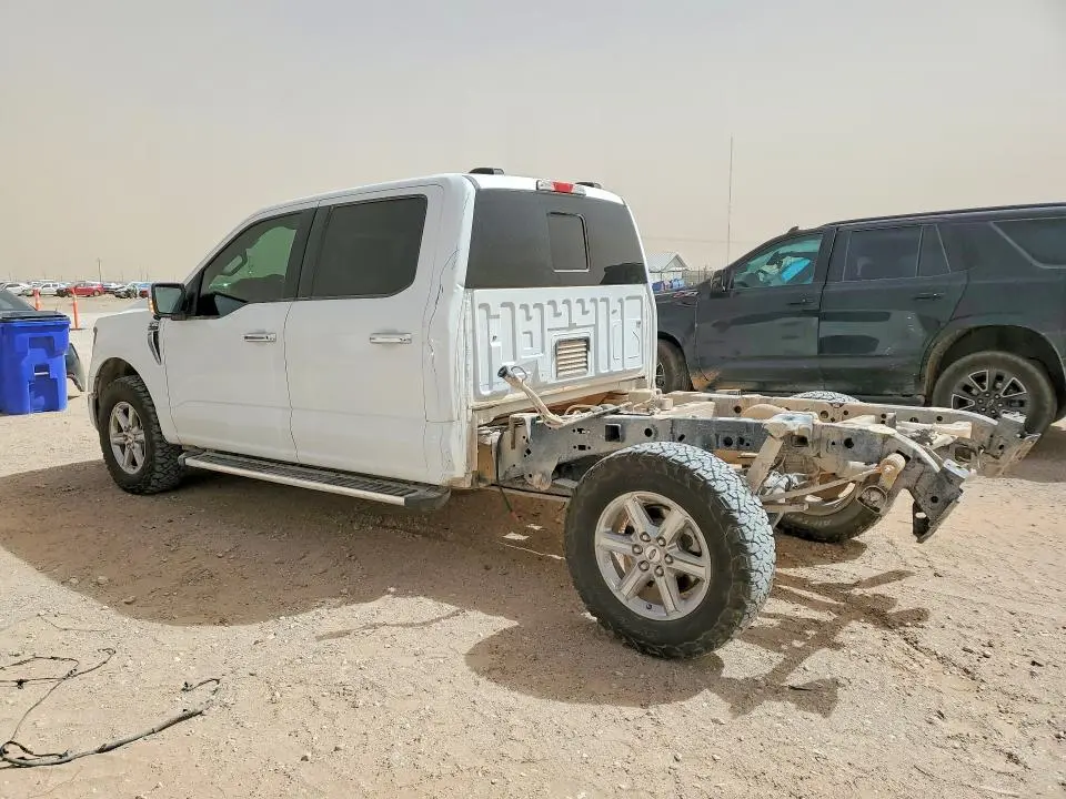 2025 FORD F150 XLT  