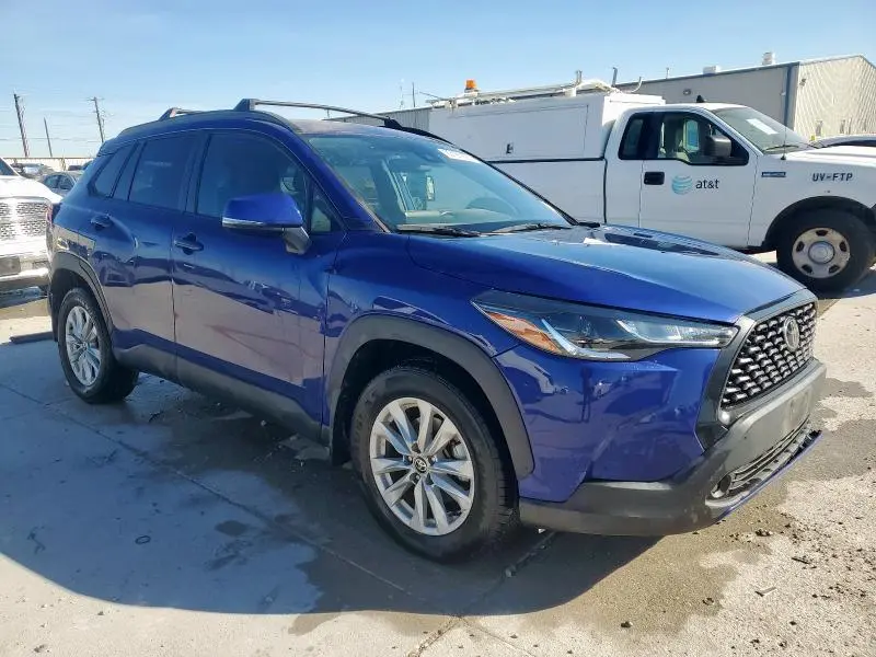 2022 TOYOTA COROLLA CROSS LE  