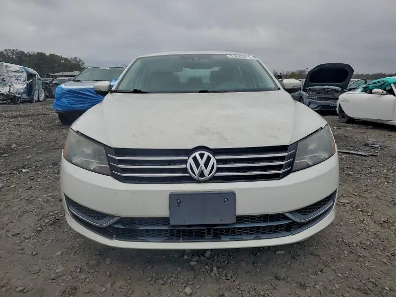 2013 VOLKSWAGEN PASSAT S  
