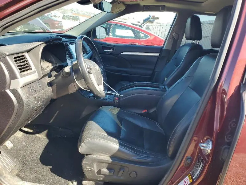 2017 TOYOTA HIGHLANDER XLE  