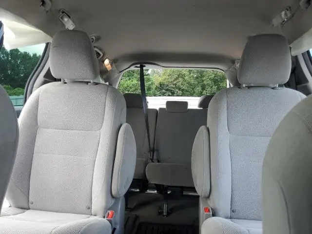 2017 TOYOTA SIENNA   