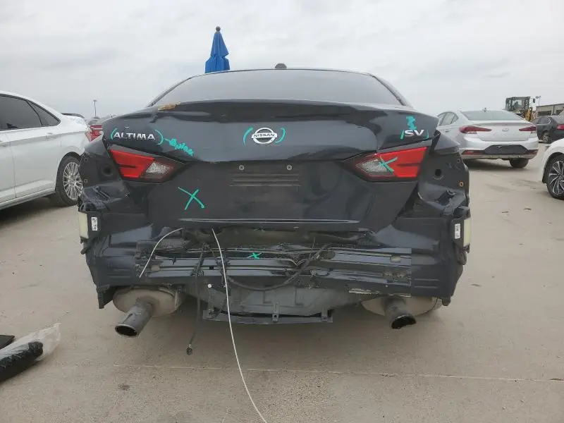 2022 NISSAN ALTIMA SV  