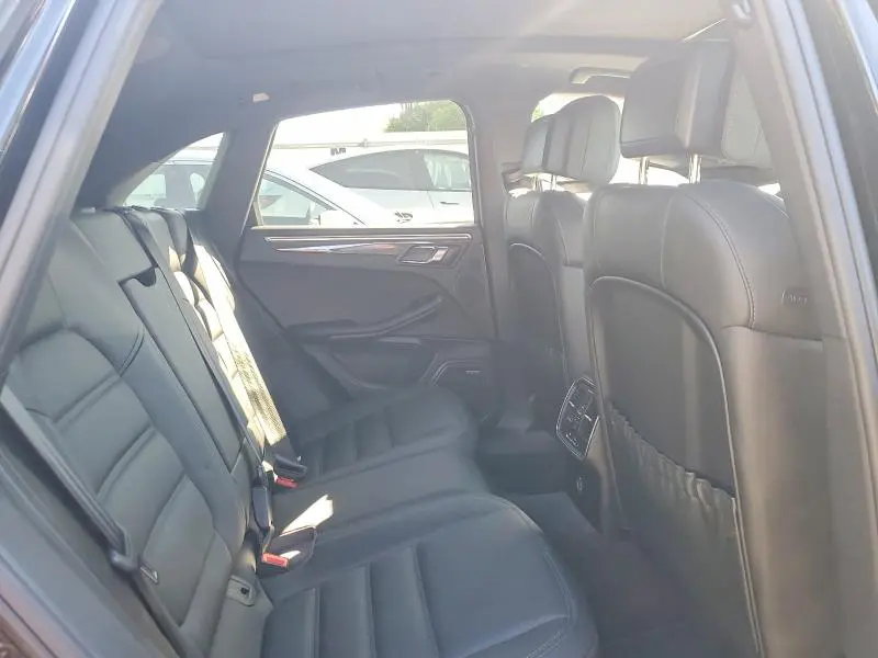 2017 PORSCHE MACAN GTS  