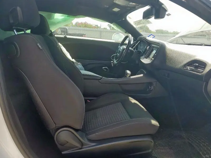 2019 DODGE CHALLENGER SXT  