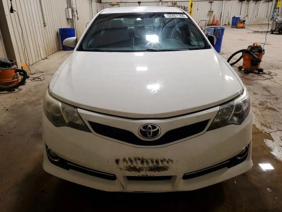 2012 TOYOTA CAMRY SE  