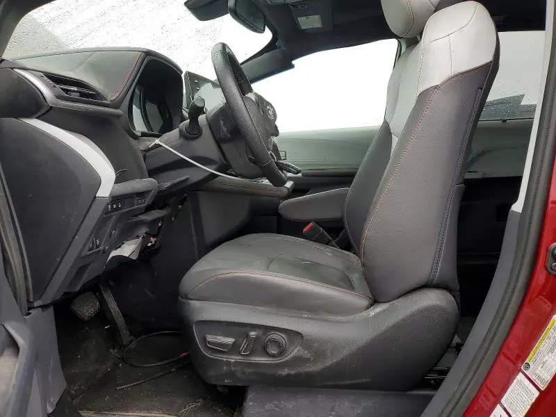 2023 TOYOTA SIENNA XSE 7-PASSENGER  